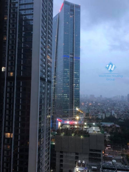 Two bedrooms apartment for rent in Vinhome Metropolis, Lieu Giai street, Ha Noi
